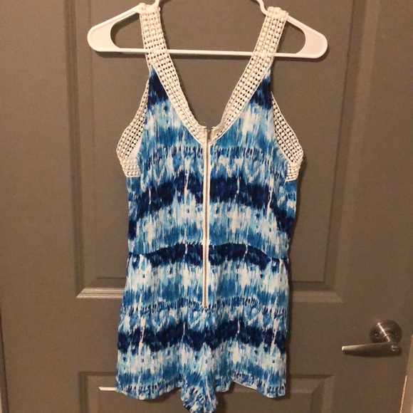 Blue romper - Picture 2 of 7
